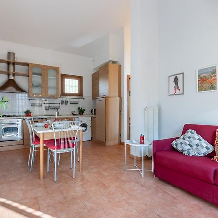 Four Shades Of Pisa Apartments エクステリア 写真