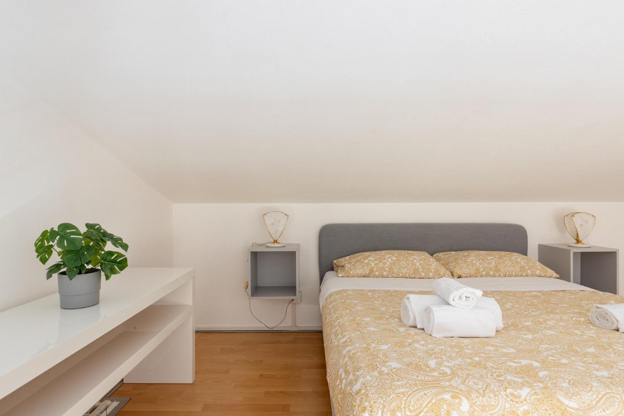 Four Shades Of Pisa Apartments エクステリア 写真